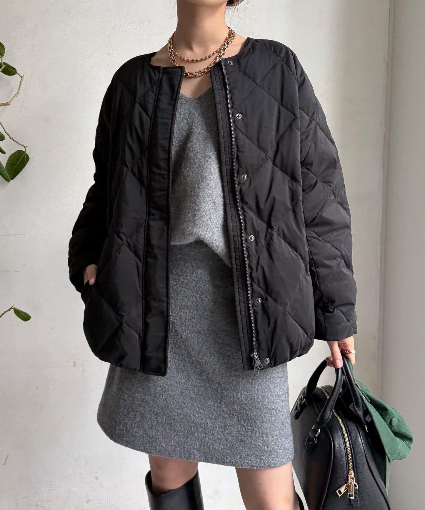 彈力塔夫綢羅紋袖短款羽絨服