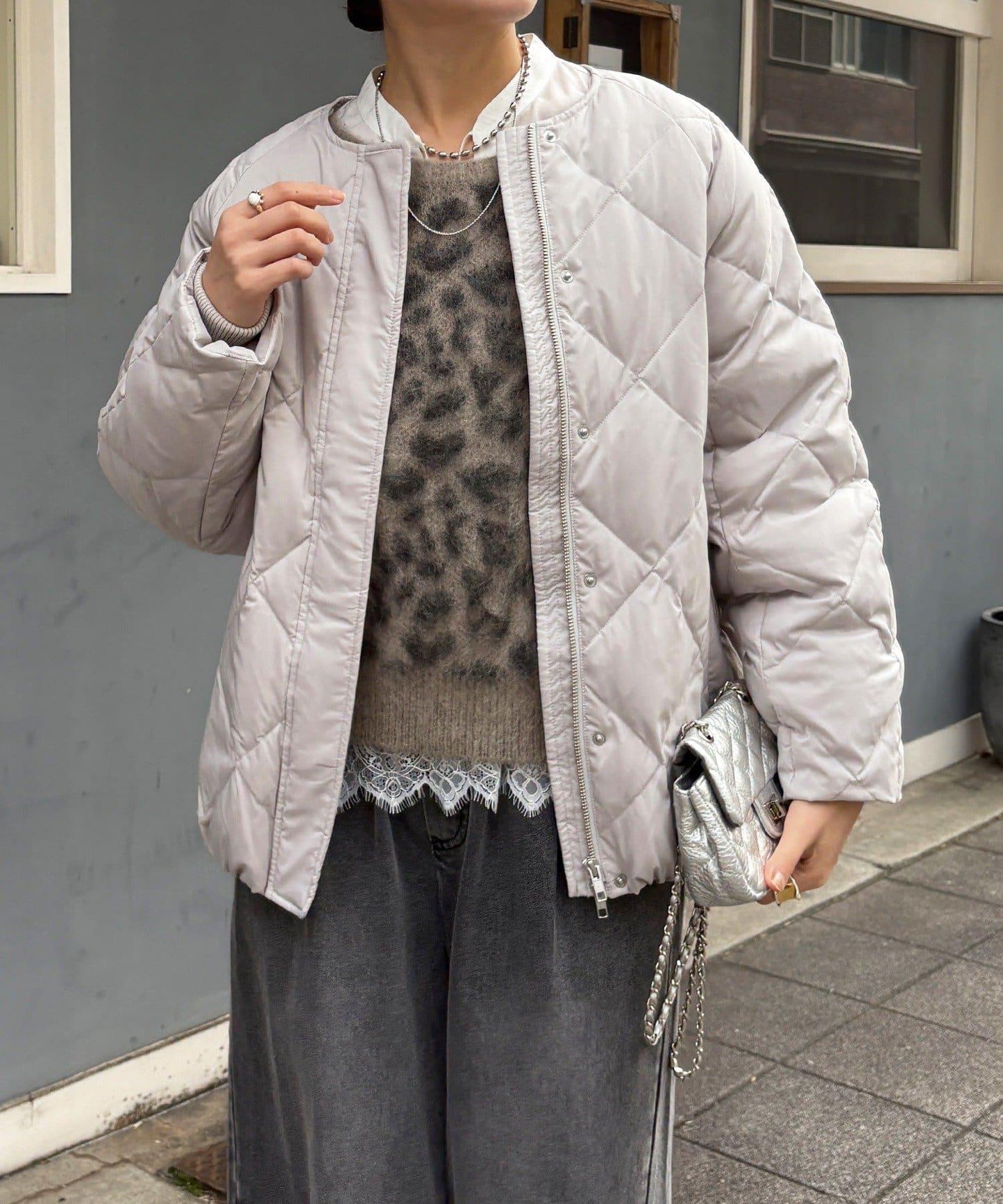 彈力塔夫綢羅紋袖短款羽絨服