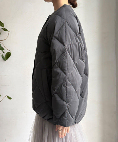 彈力塔夫綢羅紋袖短款羽絨服