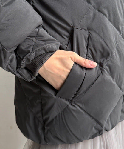 彈力塔夫綢羅紋袖短款羽絨服