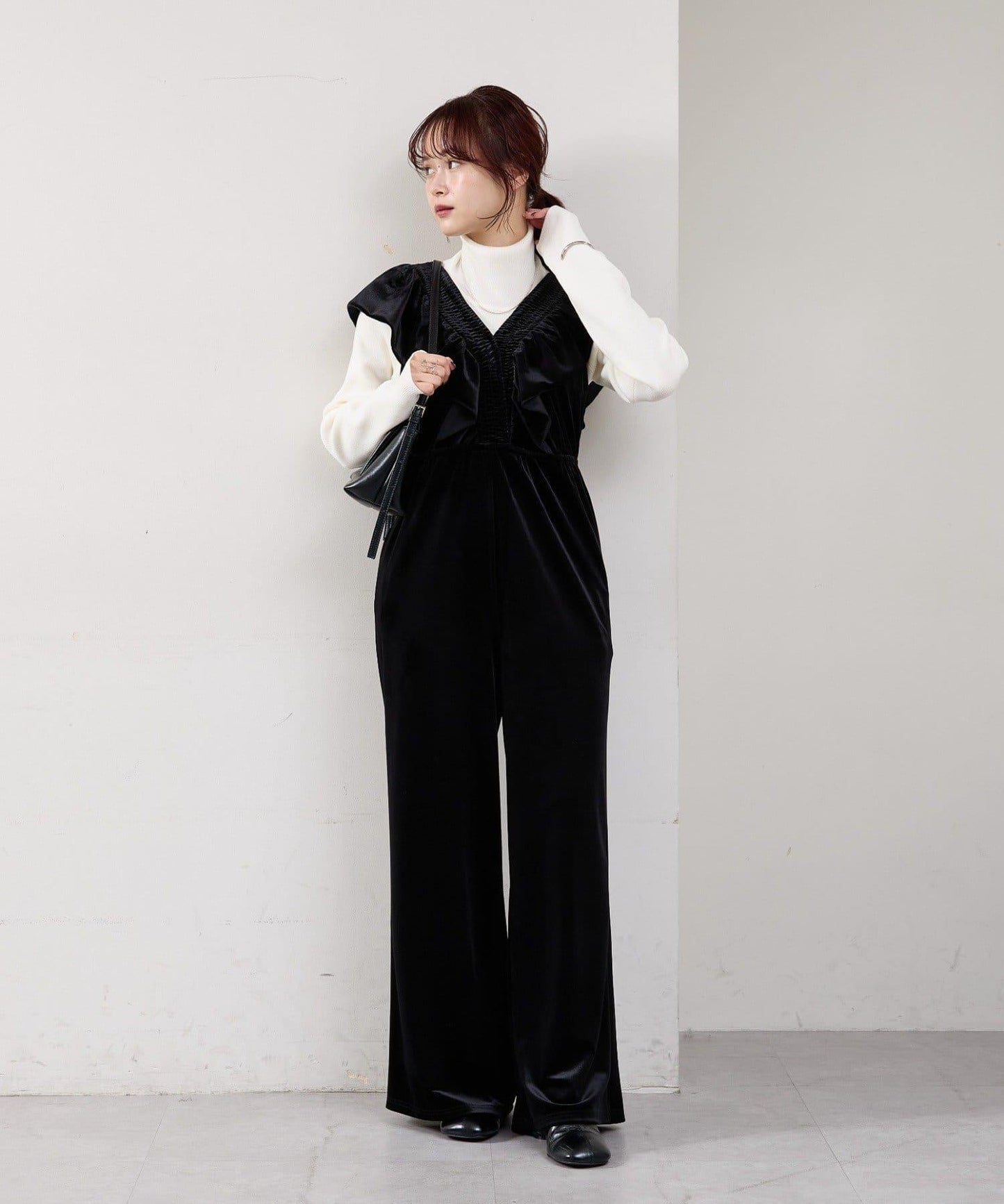 天鵝絨荷葉邊連體褲