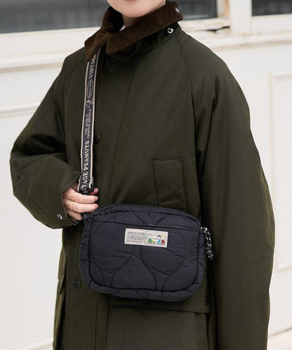 [《PEANUTS》] 絎縫小號單肩包