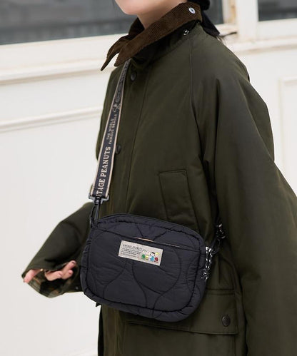 [《PEANUTS》] 絎縫小號單肩包