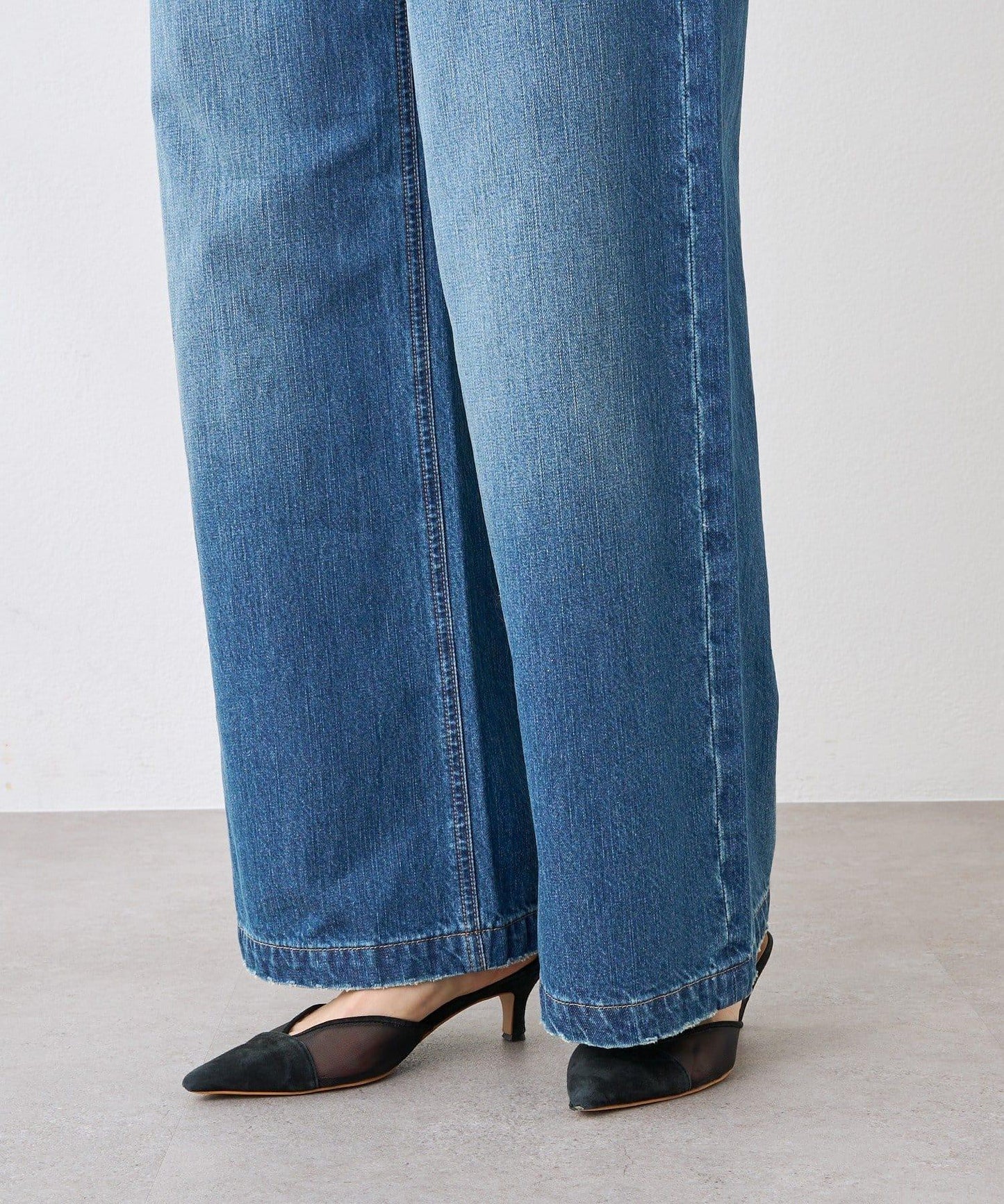 【時尚感十足】寬鬆喇叭牛仔褲