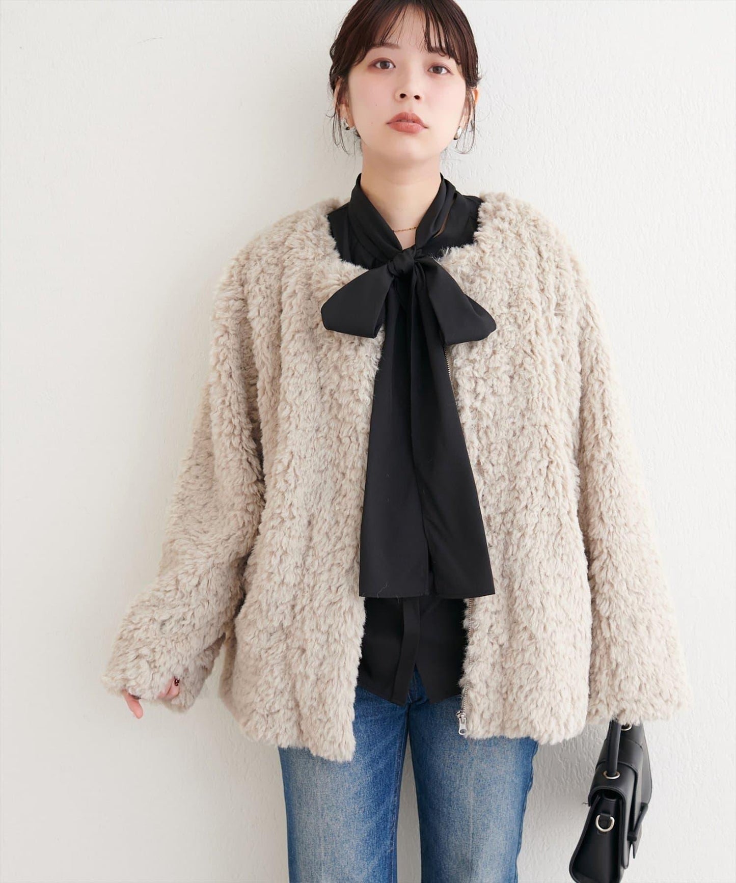 拼色仿羊羔絨中長款大衣