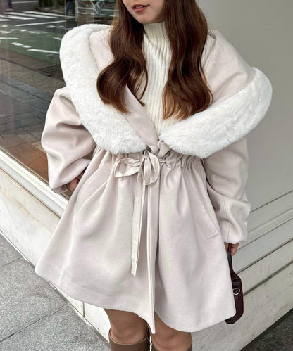 【約會・應援活動也很適合！】毛絨大連帽外套