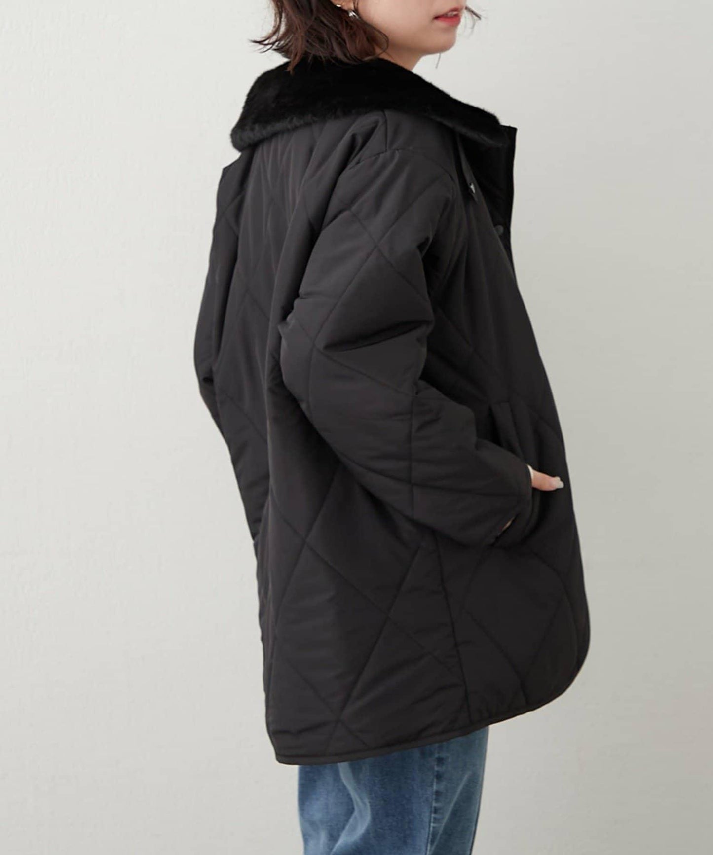 毛絨領拼接棉服