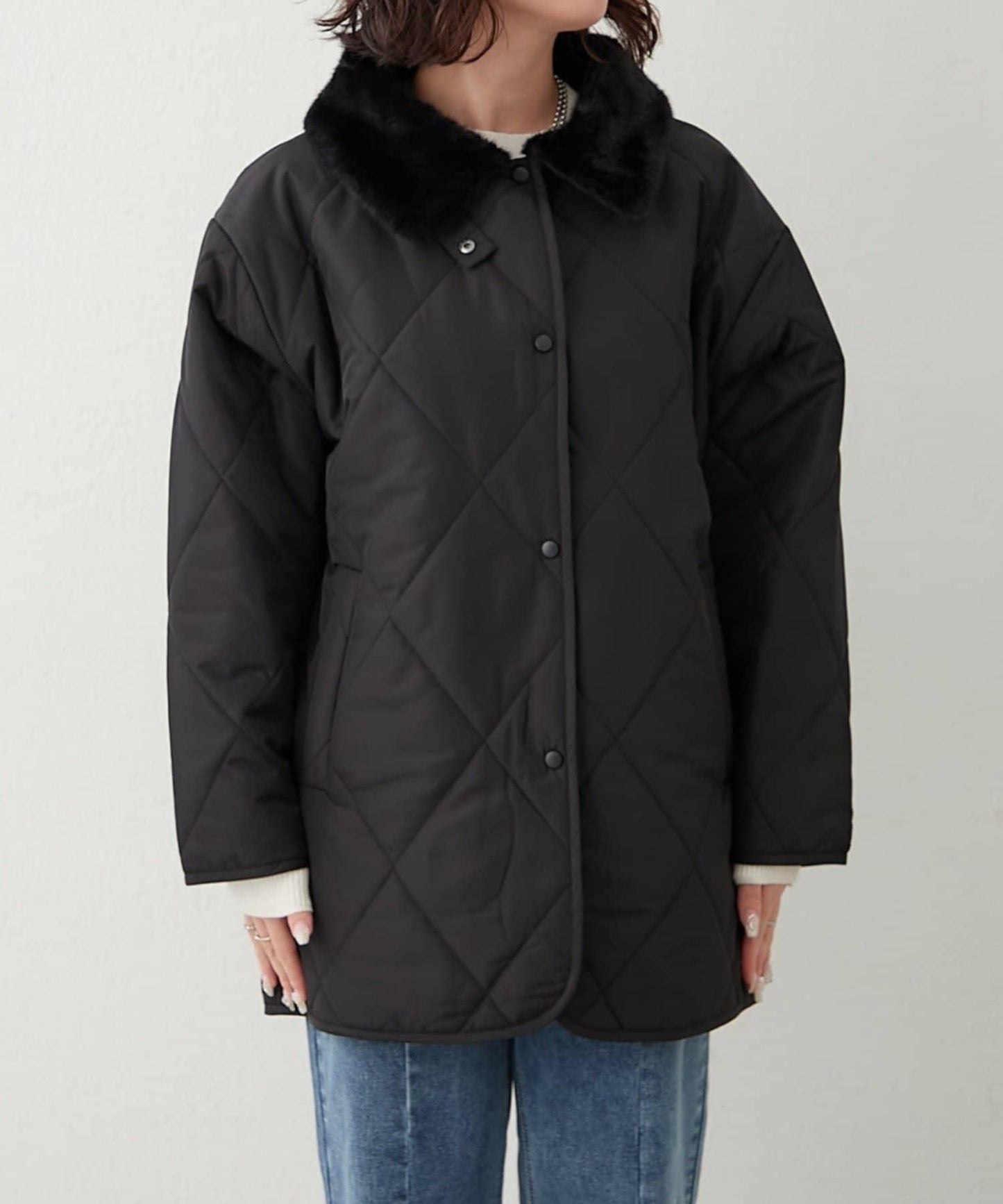 毛絨領拼接棉服