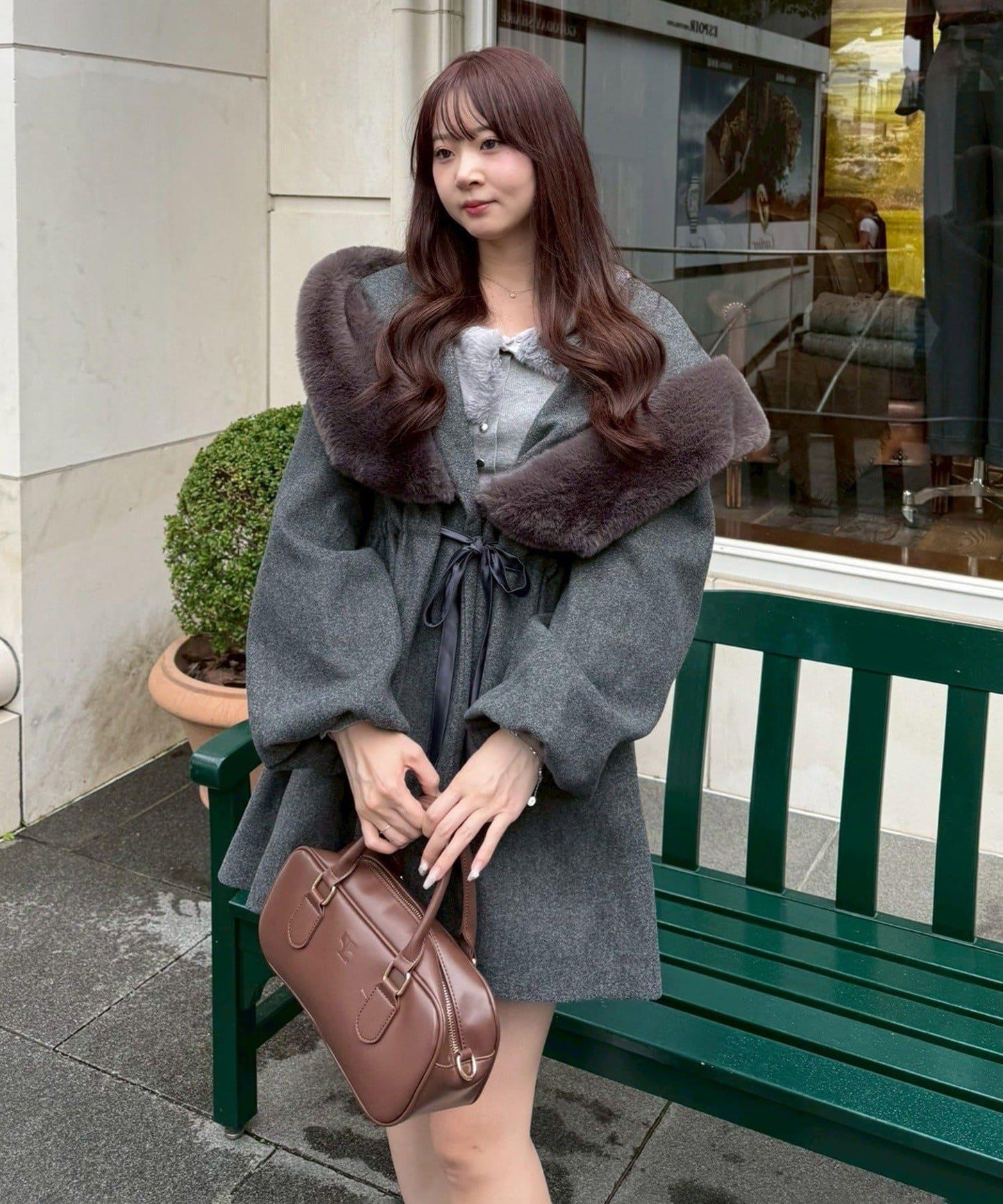 【約會・應援活動也很適合！】毛絨大連帽外套