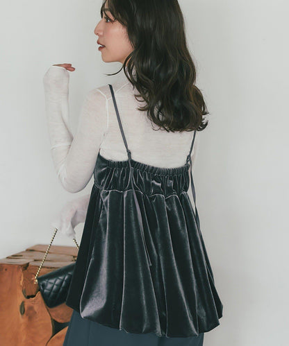 天鵝絨吊帶衫