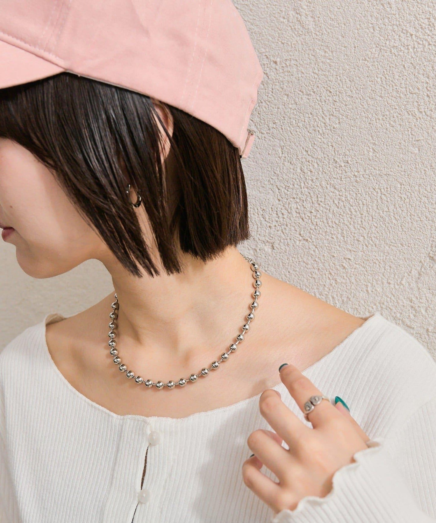 ボールチェーンネックレス