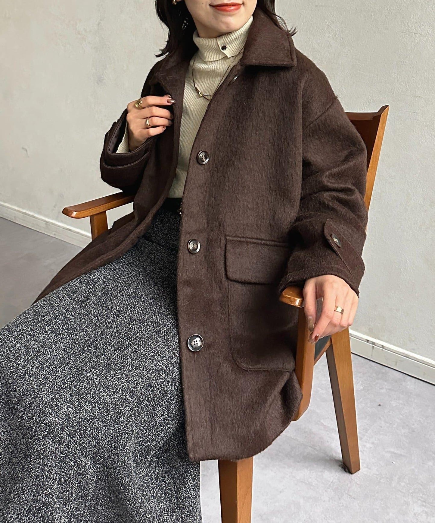 翻領長毛中長款大衣