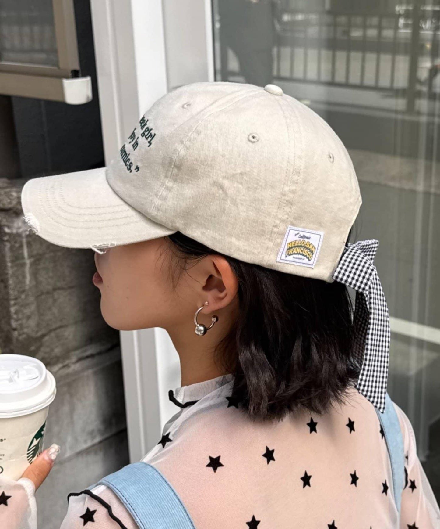 ★【HELLO.SANFRANCISCO/ハローサンフランシスコ】字母標語刺繡蝴蝶結棒球帽