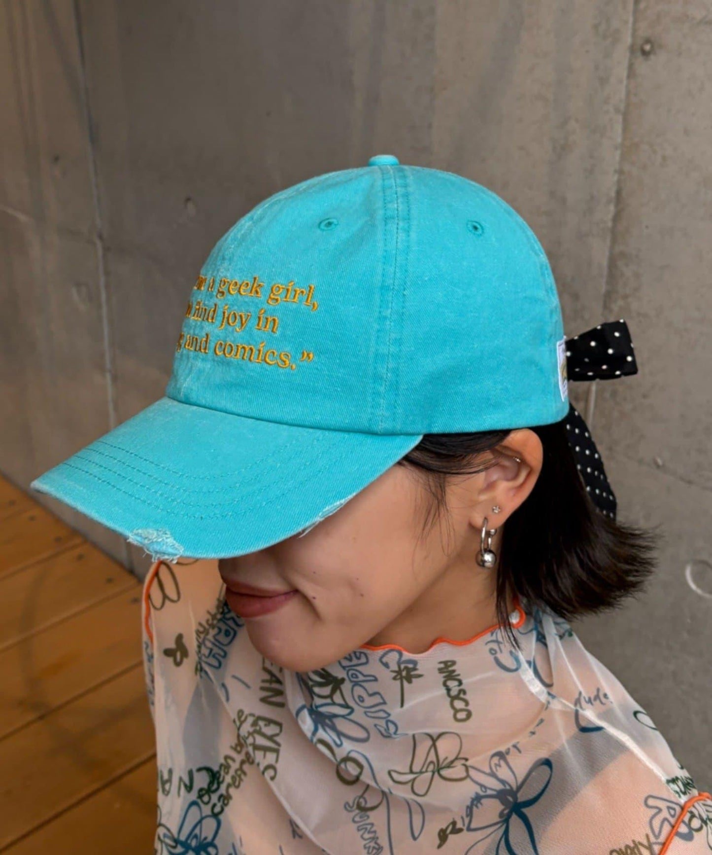 ★【HELLO.SANFRANCISCO/ハローサンフランシスコ】字母標語刺繡蝴蝶結棒球帽