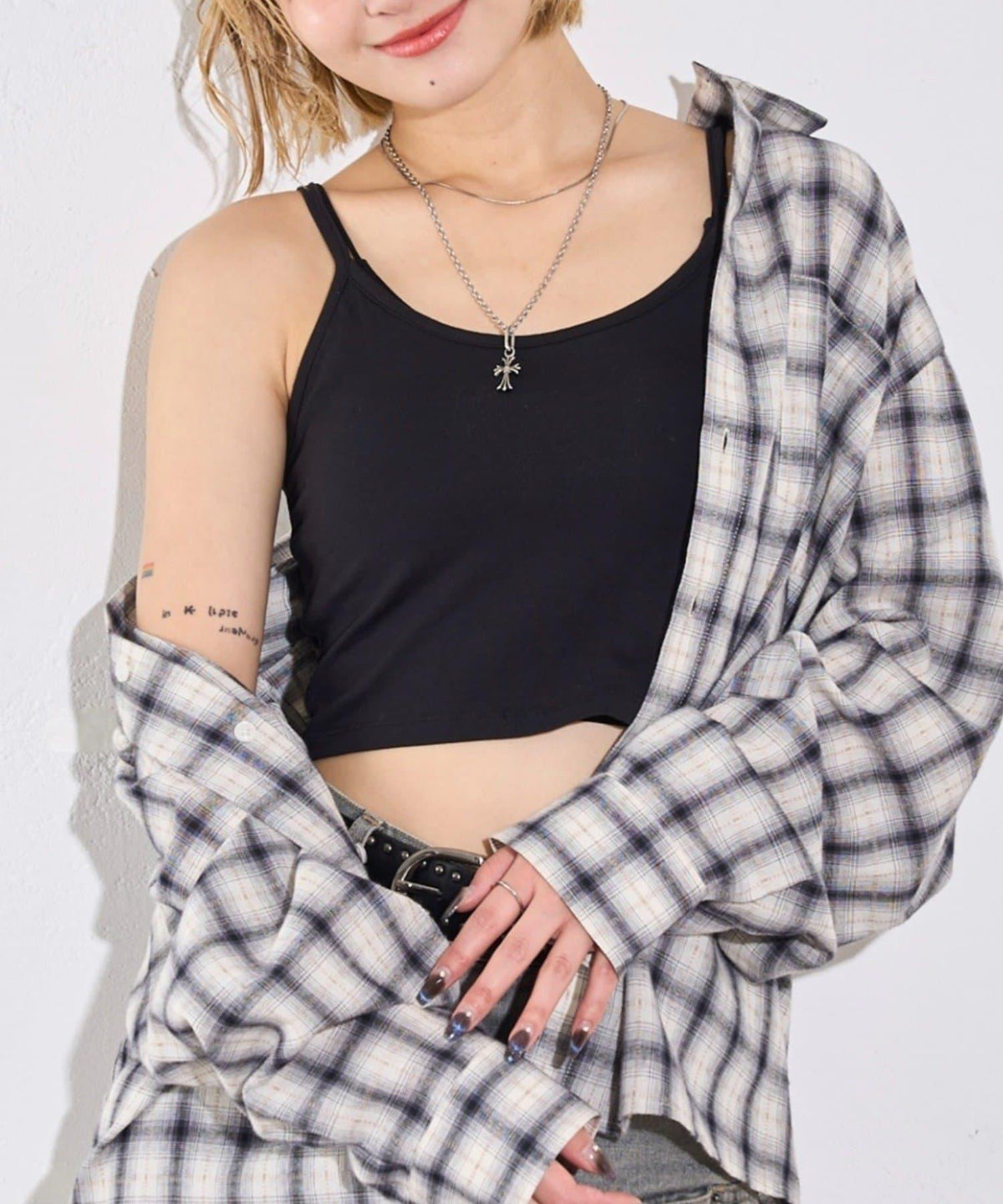 【WHO'S WHO gallery】帶胸墊吊帶背心 純棉混紡 簡約百搭