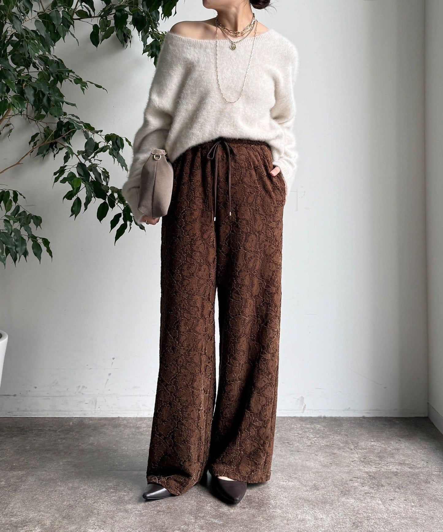 磨毛蕾絲休閒褲