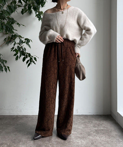 磨毛蕾絲休閒褲