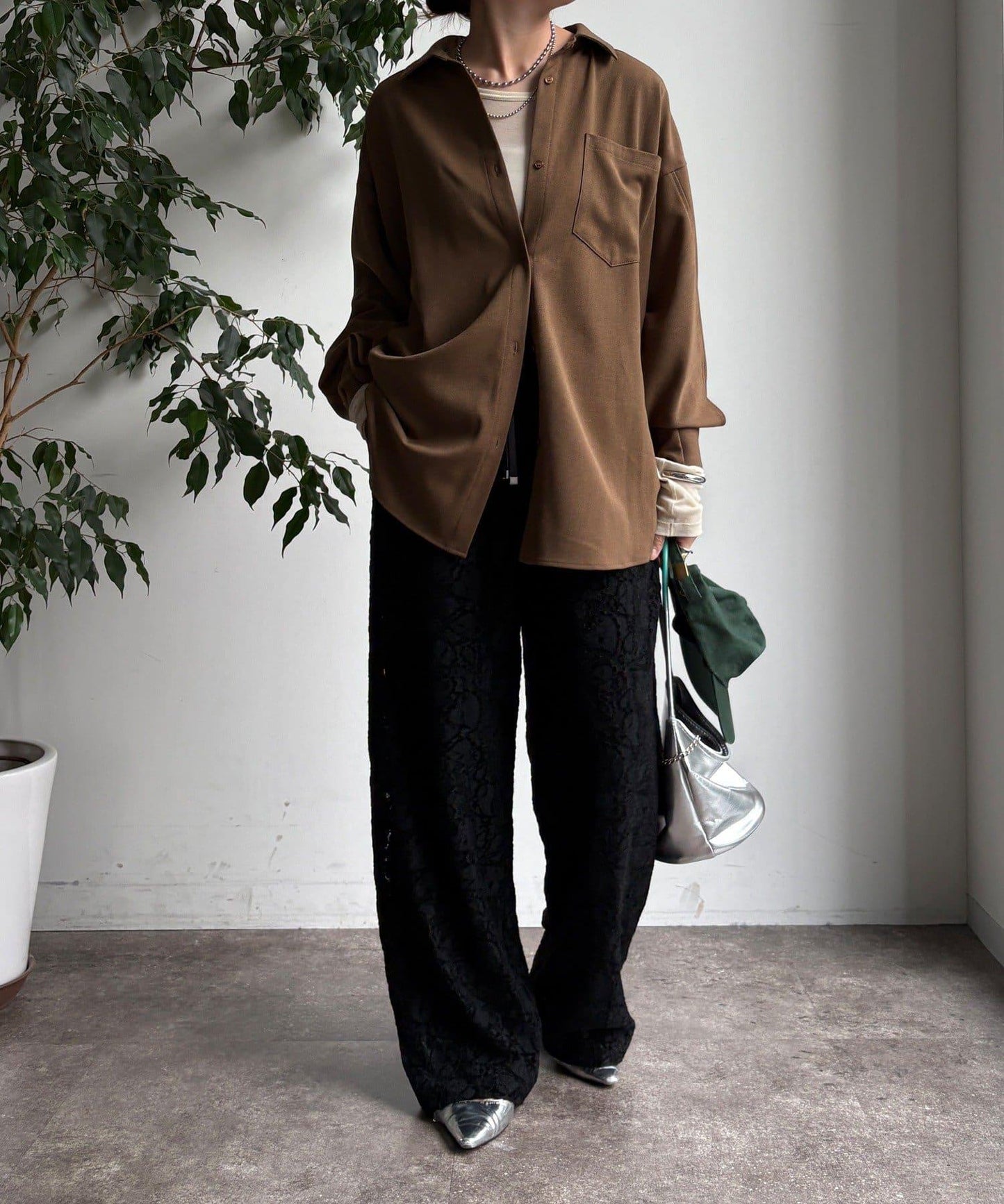 磨毛蕾絲休閒褲