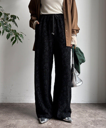 磨毛蕾絲休閒褲