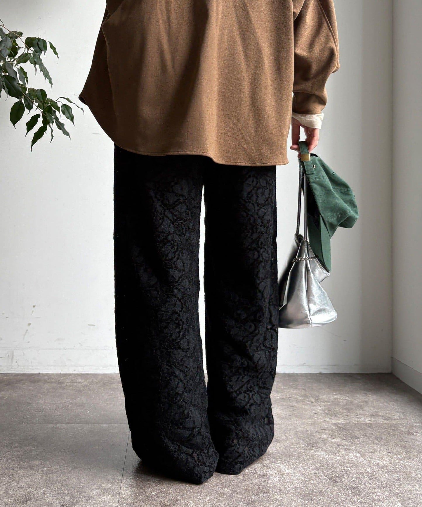 磨毛蕾絲休閒褲