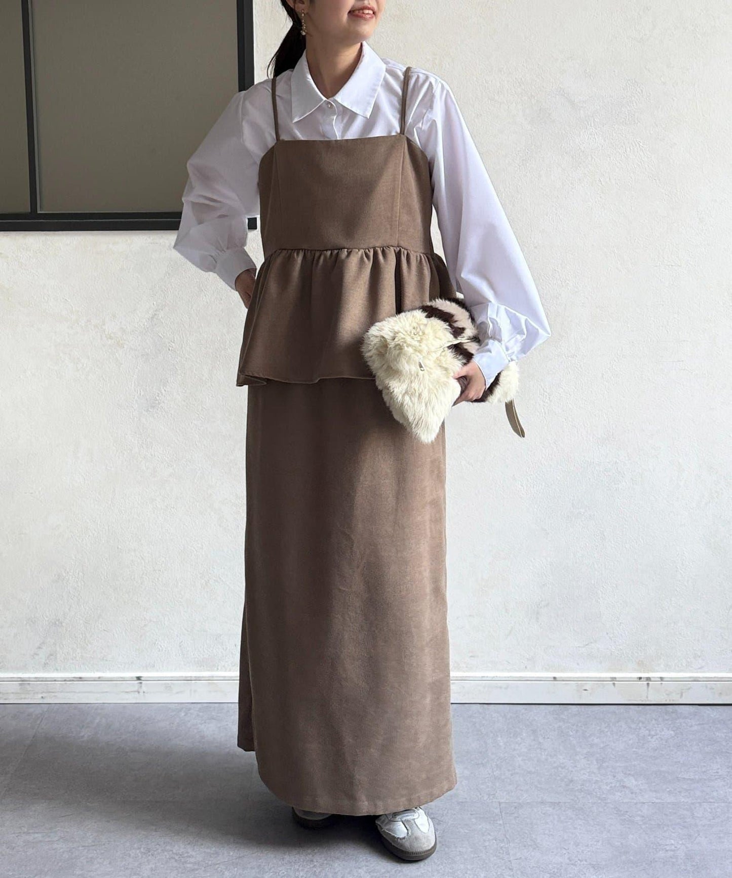 吊帶荷葉邊上衣×修身長裙