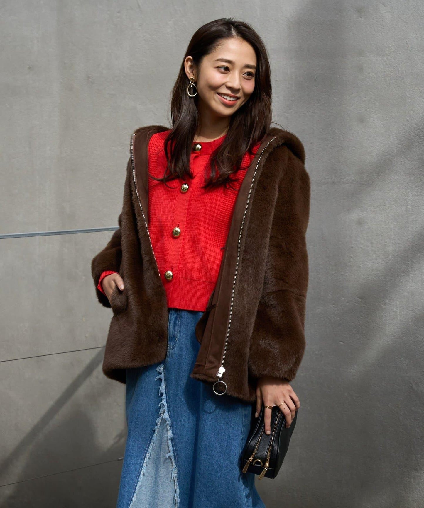 主打單品◎仿皮草大衣