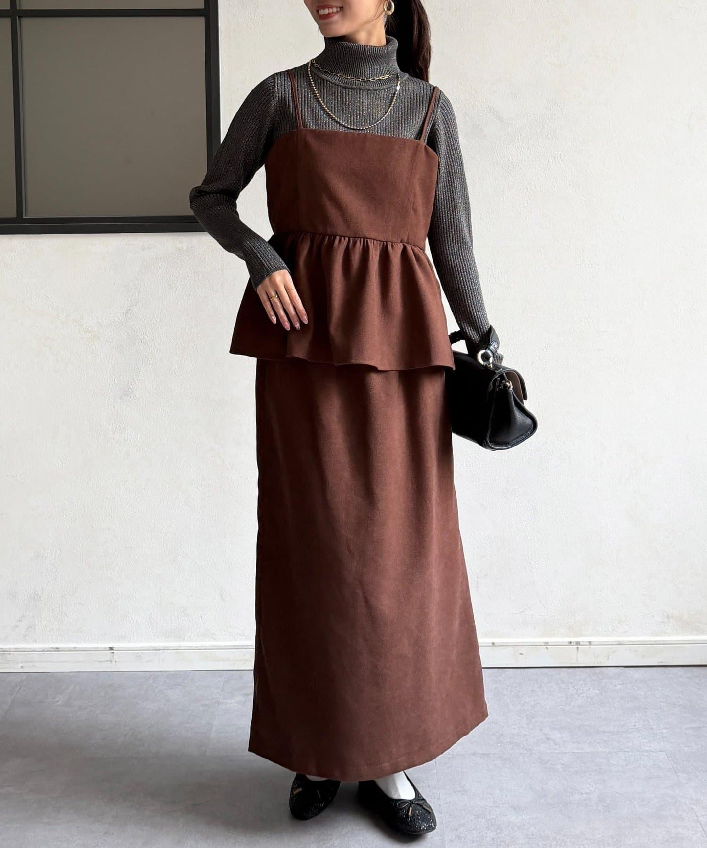 吊帶荷葉邊上衣×修身長裙