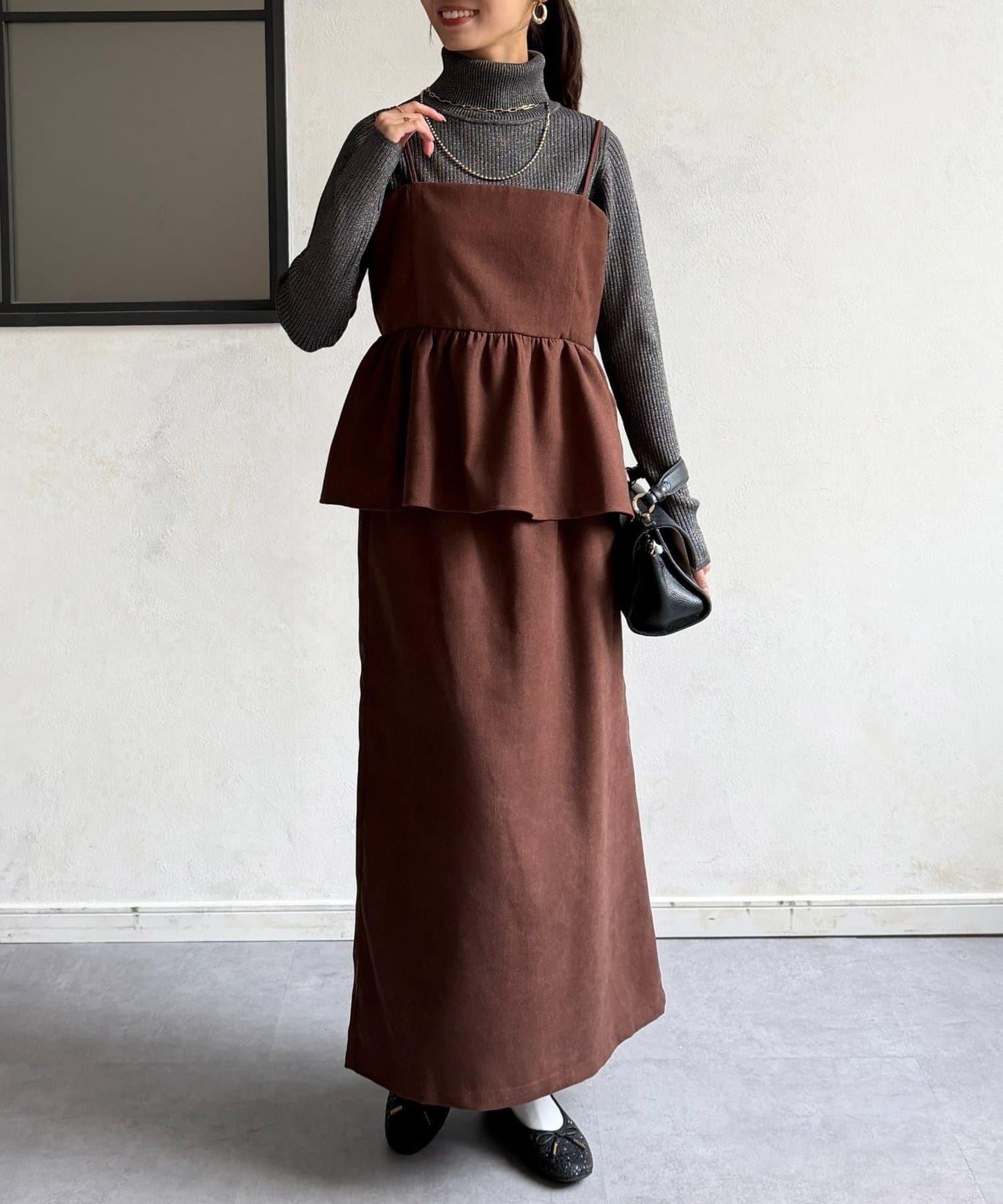 吊帶荷葉邊上衣×修身長裙