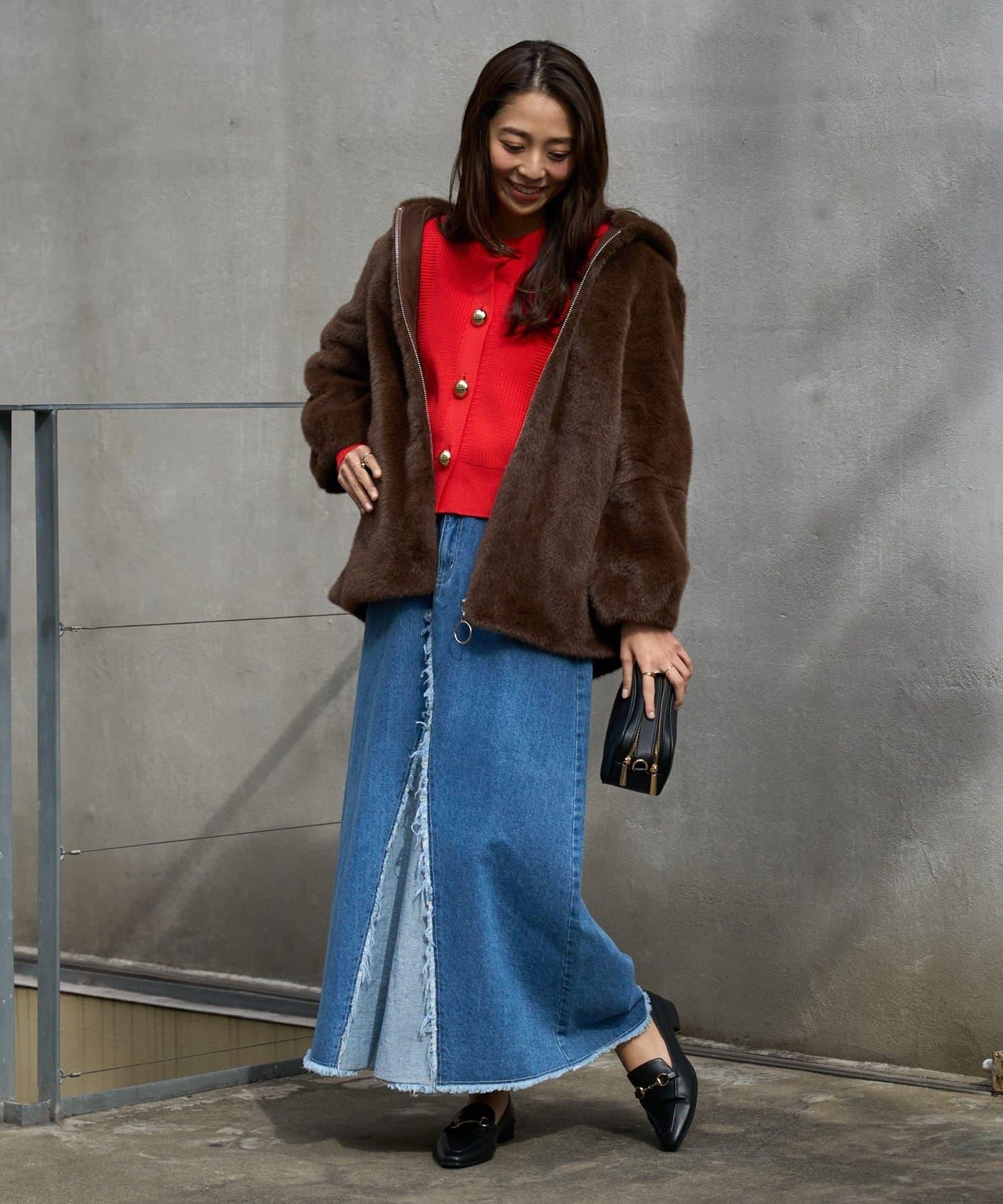 主打單品◎仿皮草大衣