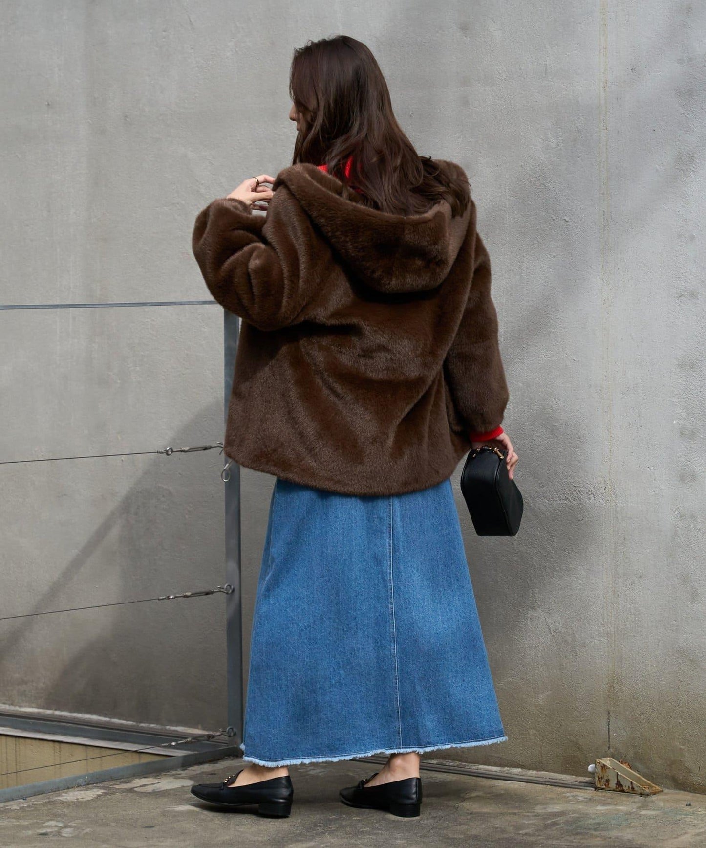 主打單品◎仿皮草大衣