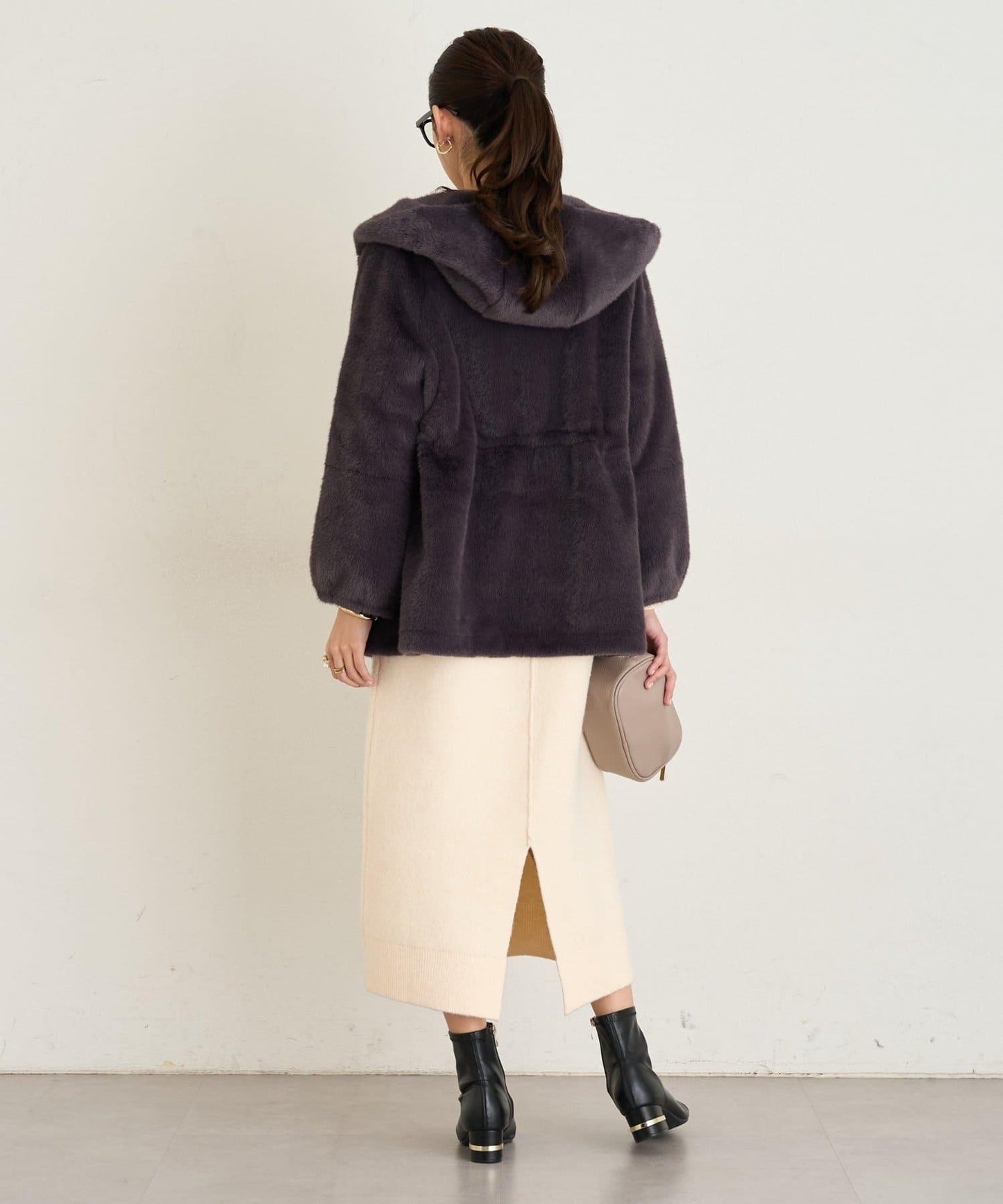 主打單品◎仿皮草大衣