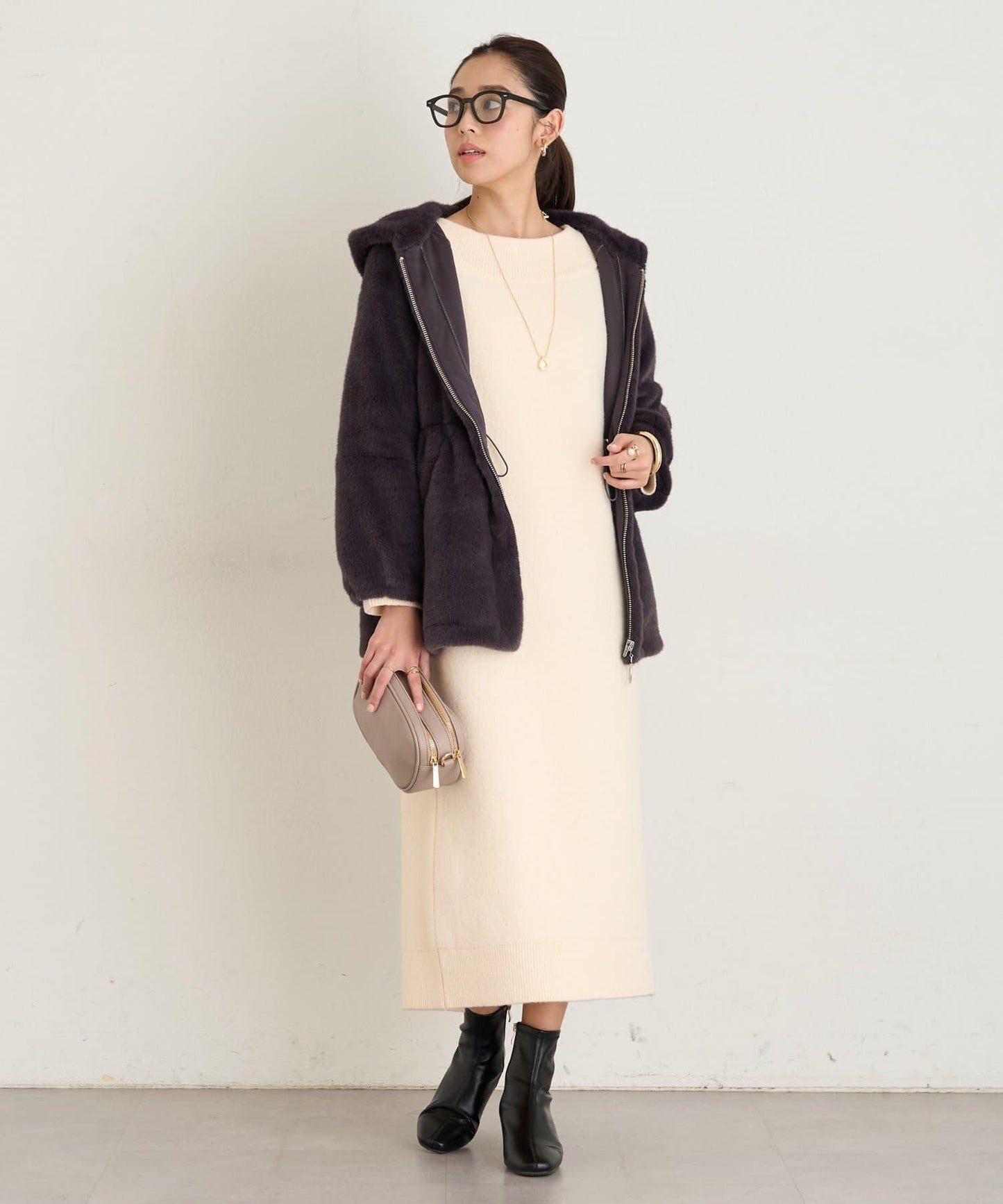 主打單品◎仿皮草大衣