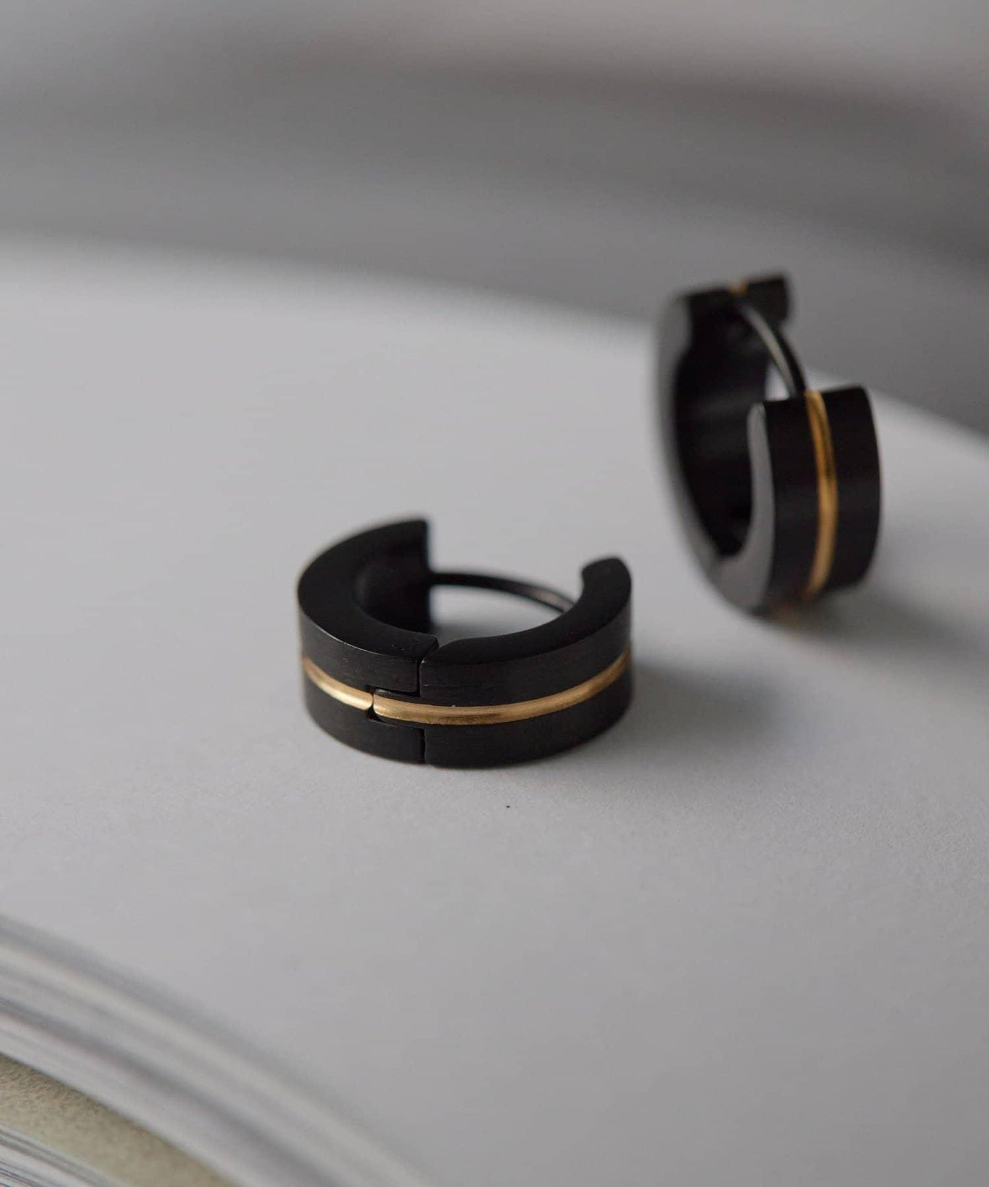 金屬過敏適用/不鏽鋼金色線條圓環耳環