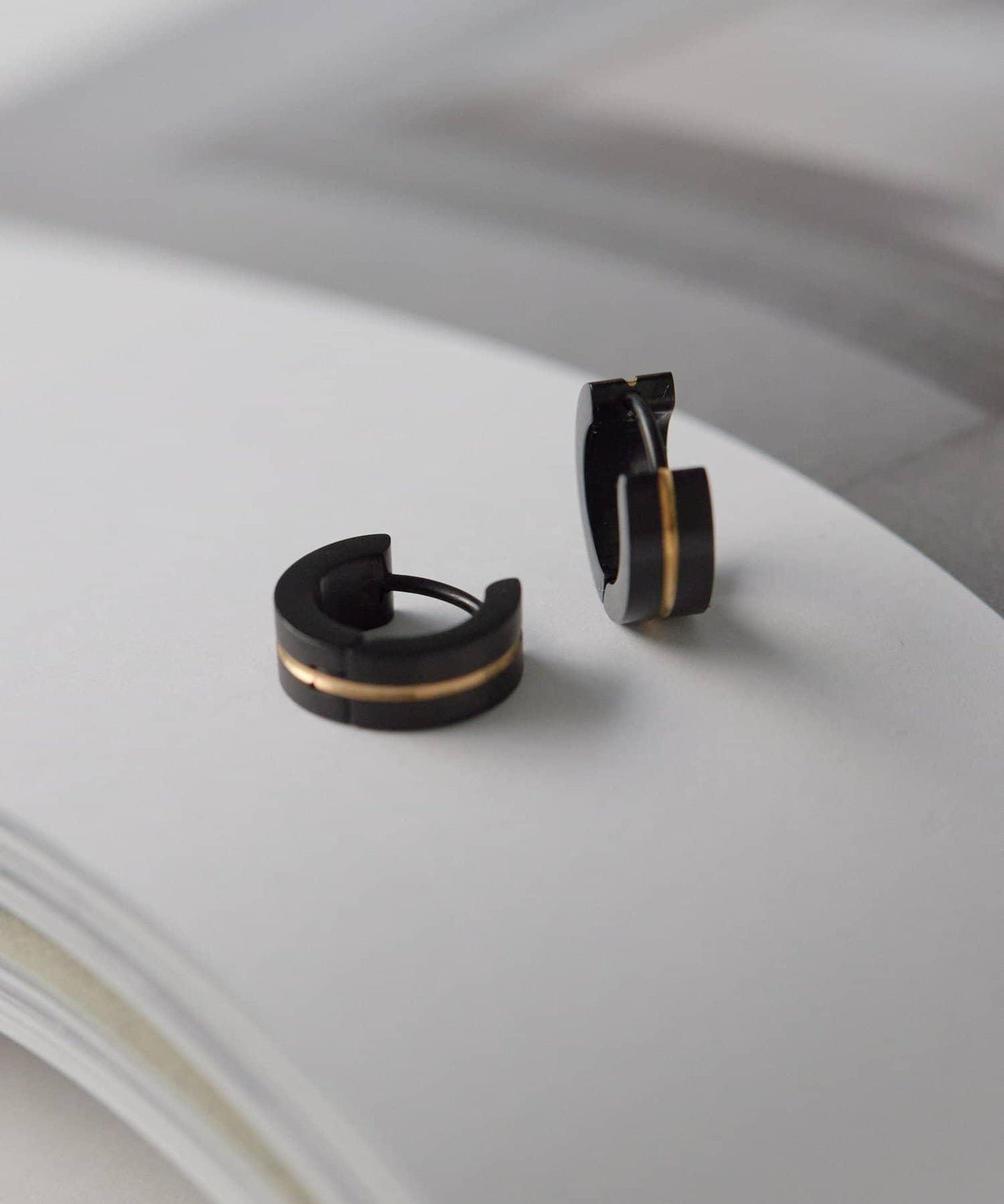 金屬過敏適用/不鏽鋼金色線條圓環耳環