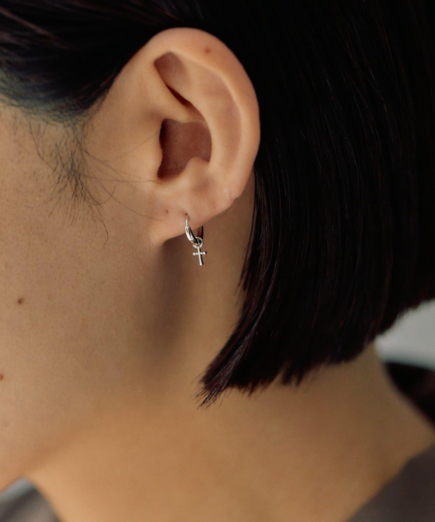 《/スターリングシルバー使用》帶擦銀布圓環耳環