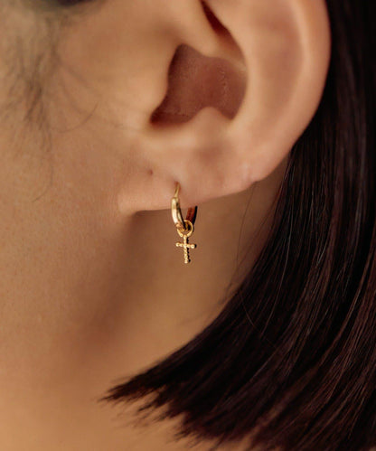 《/スターリングシルバー使用》帶擦銀布圓環耳環