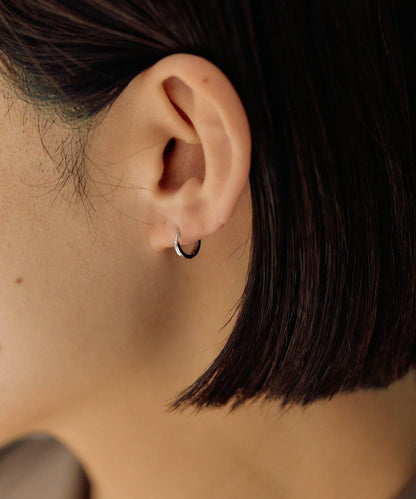 《/スターリングシルバー使用》帶擦銀布圓環耳環