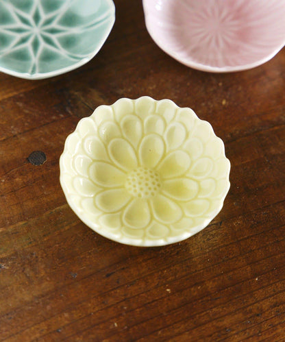 玻璃貫入小碟福壽草/花開，新春餐具