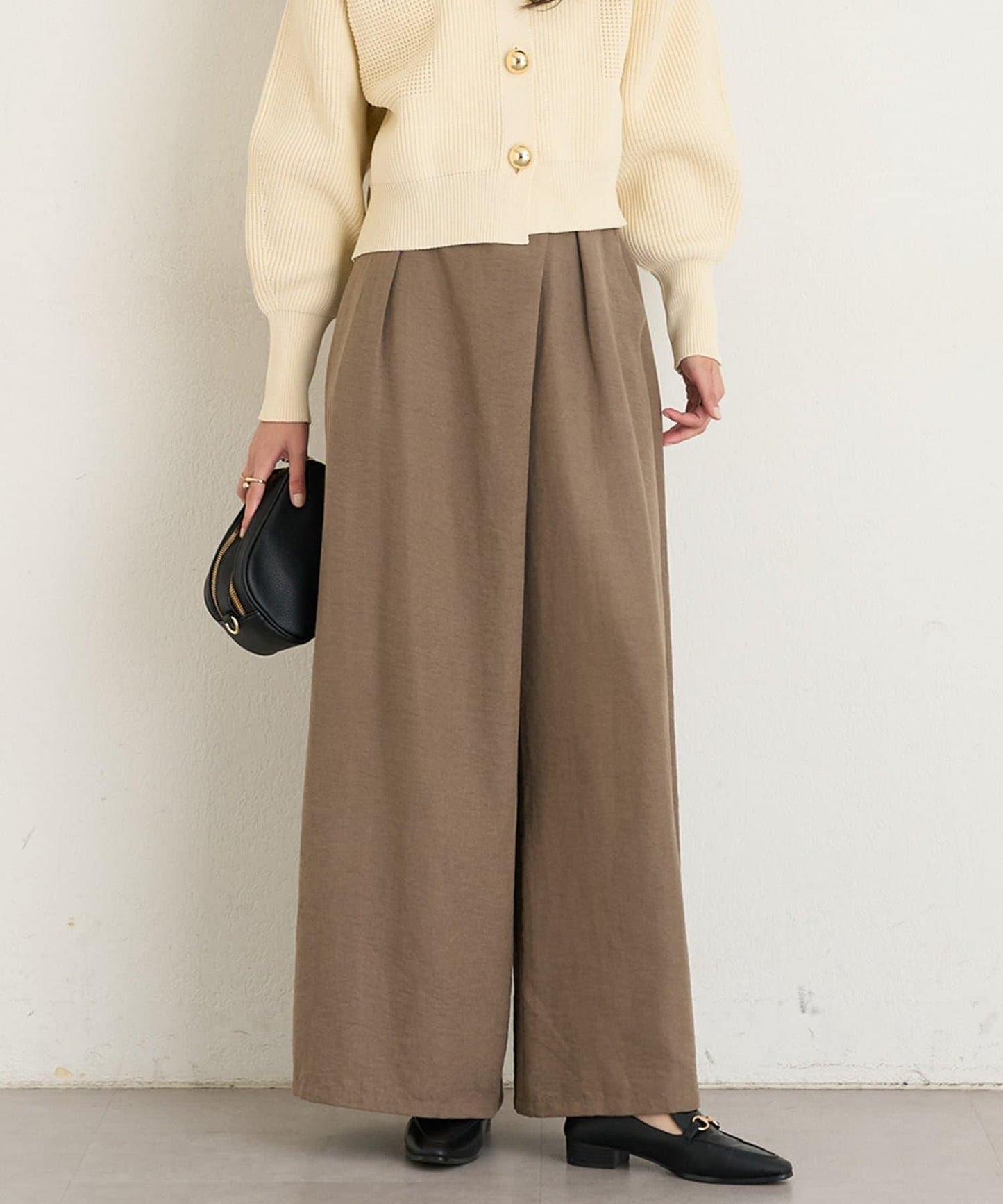 日常百搭高腰闊腿喇叭褲