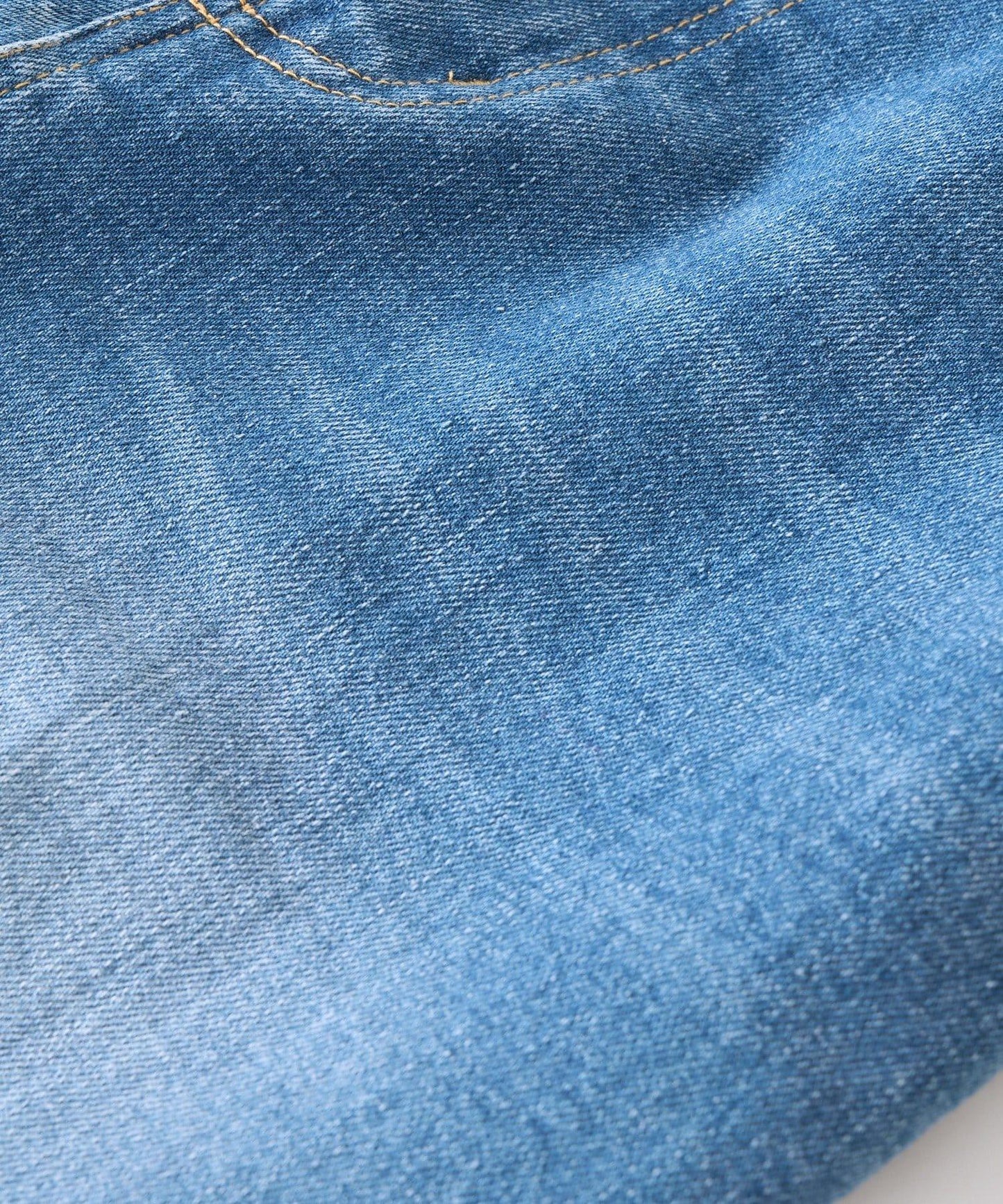 【舒適穿著感】中線壓褶牛仔褲