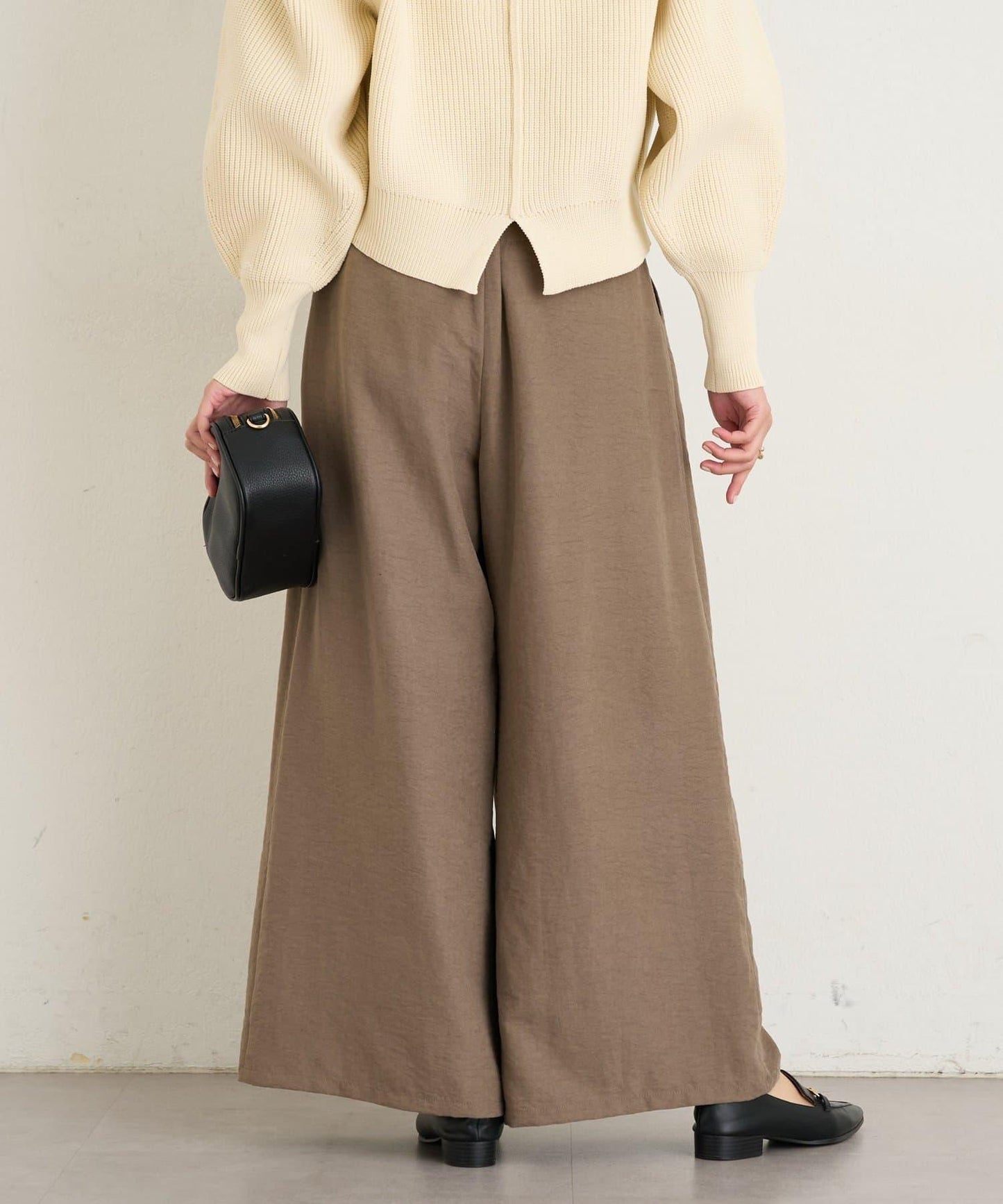 日常百搭高腰闊腿喇叭褲