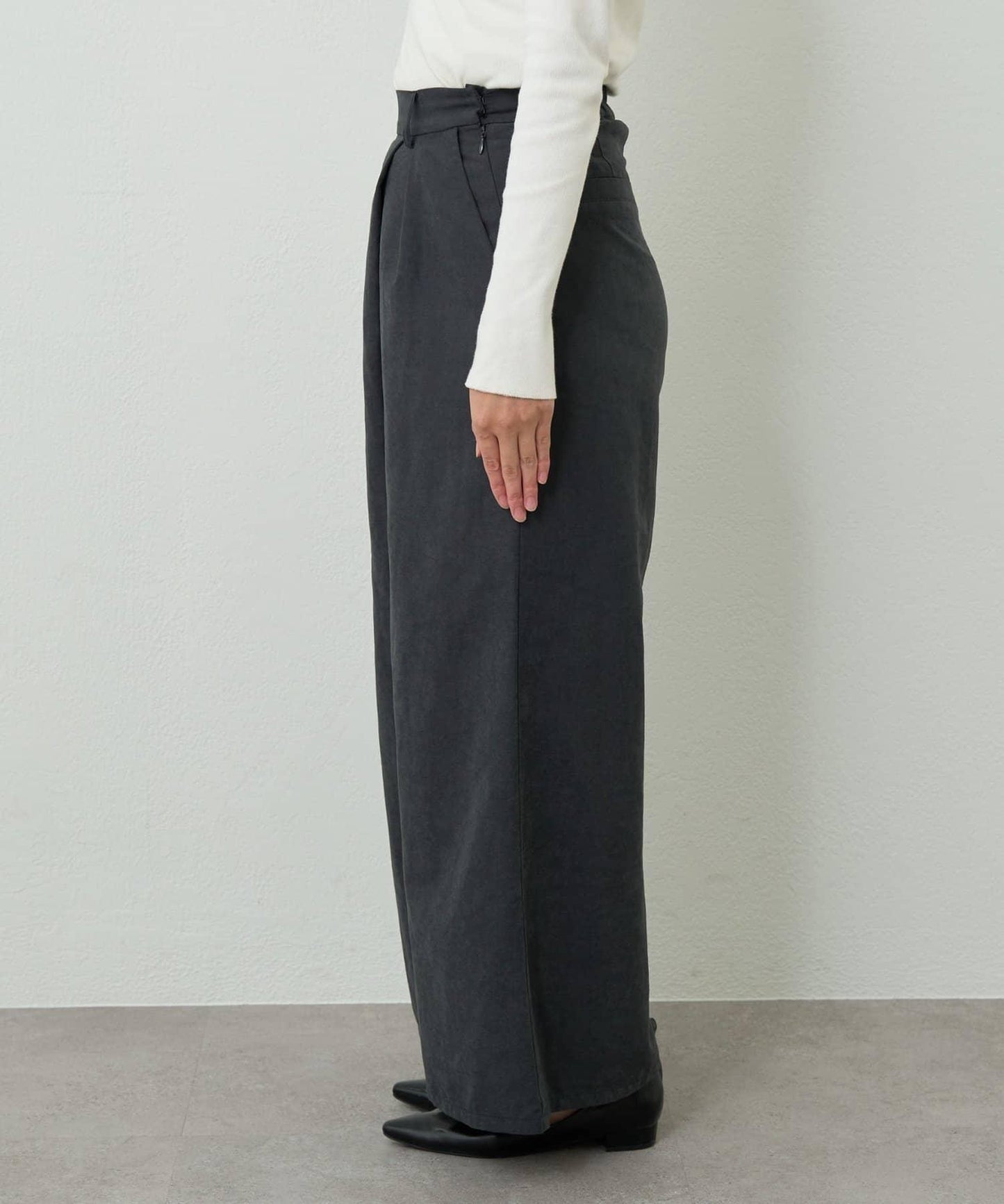 日常百搭高腰闊腿喇叭褲