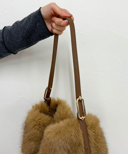 帶扣單手柄毛絨托特包