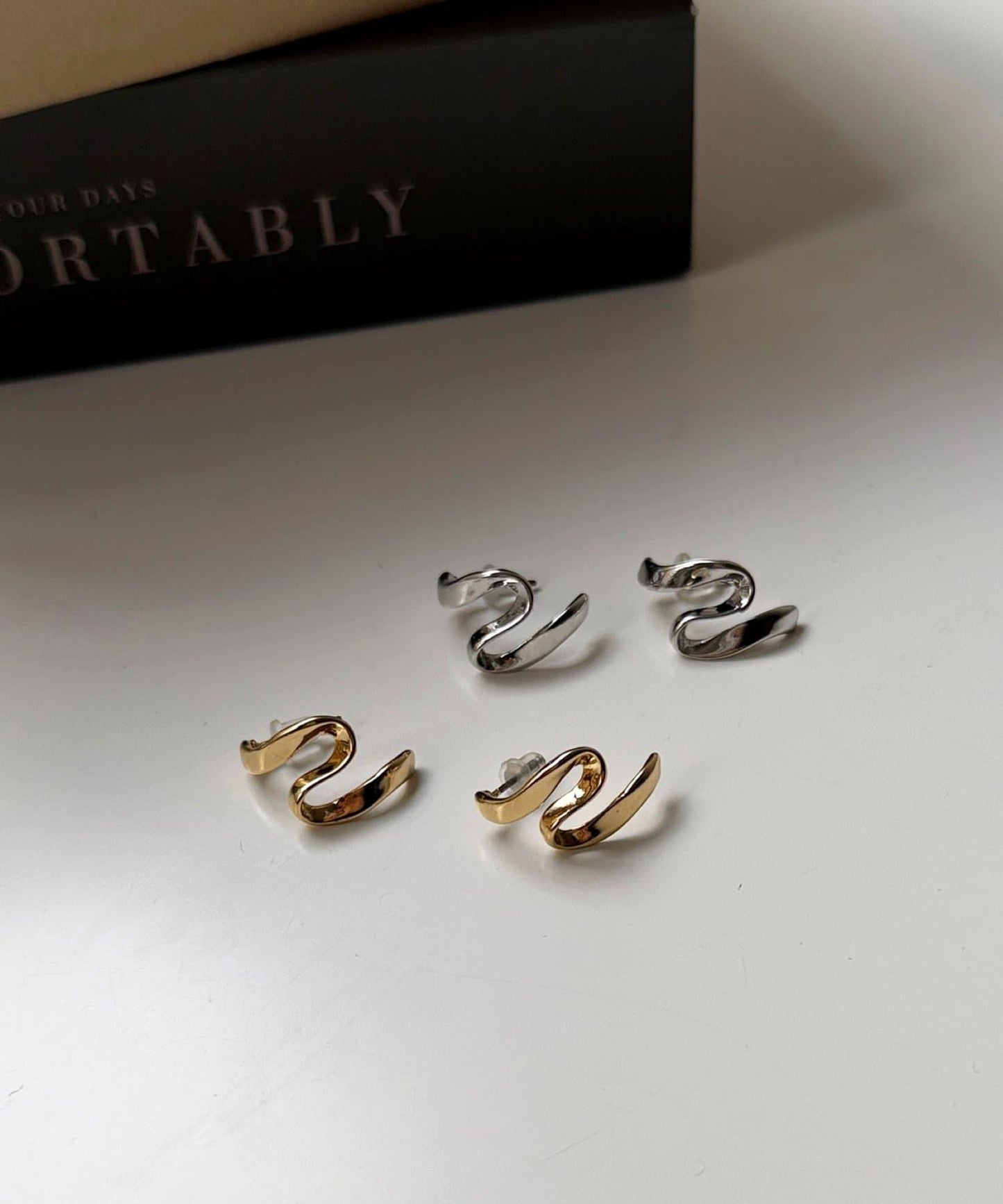 不規則波浪耳環