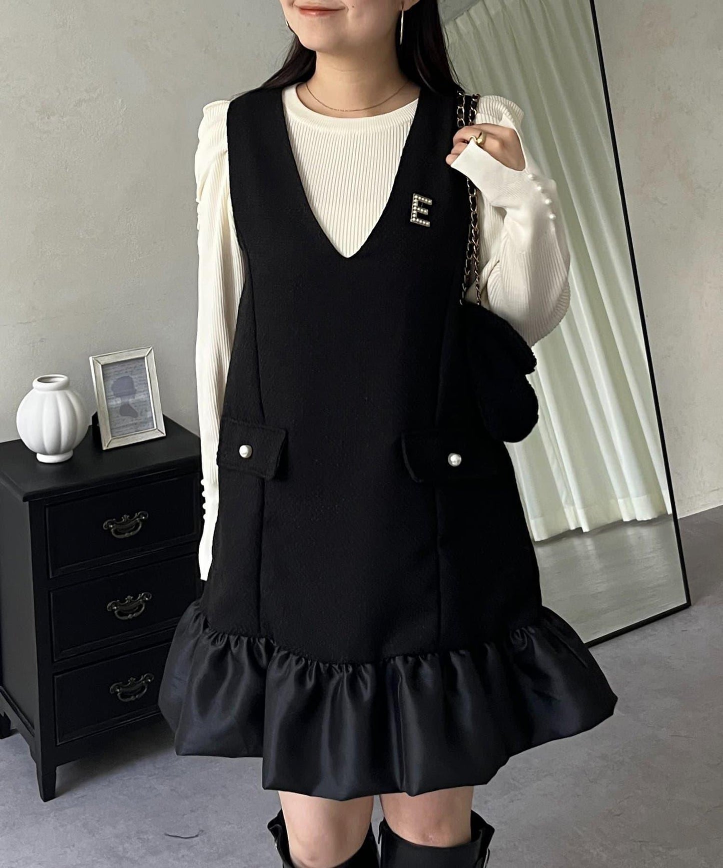 下襬氣球袖呢料連衣裙