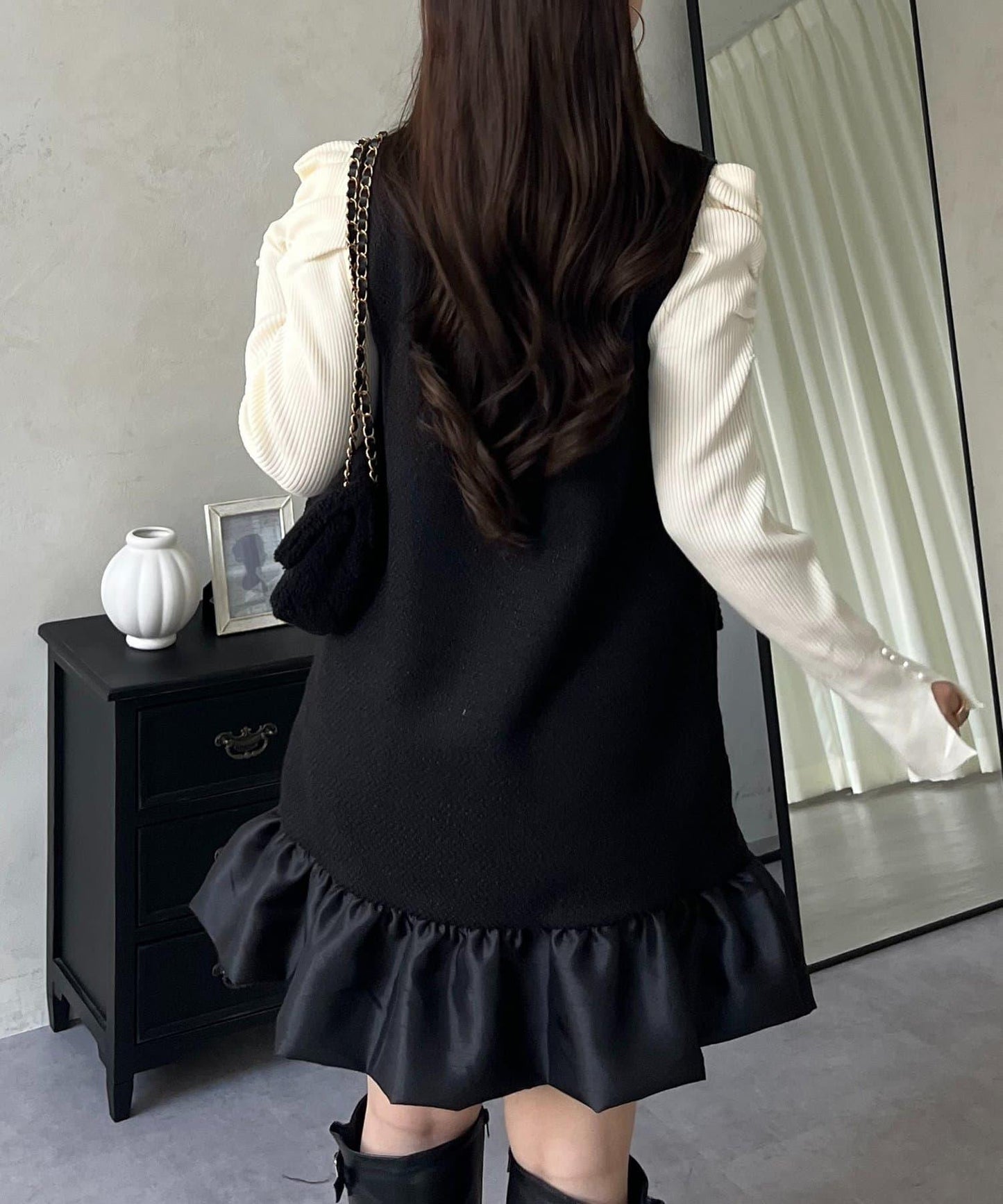 下襬氣球袖呢料連衣裙