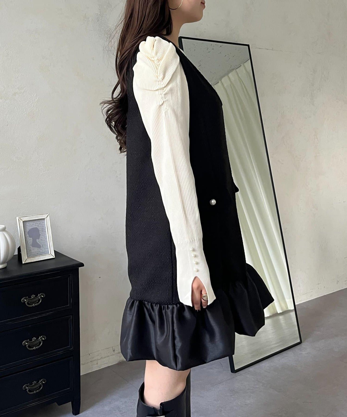 下襬氣球袖呢料連衣裙