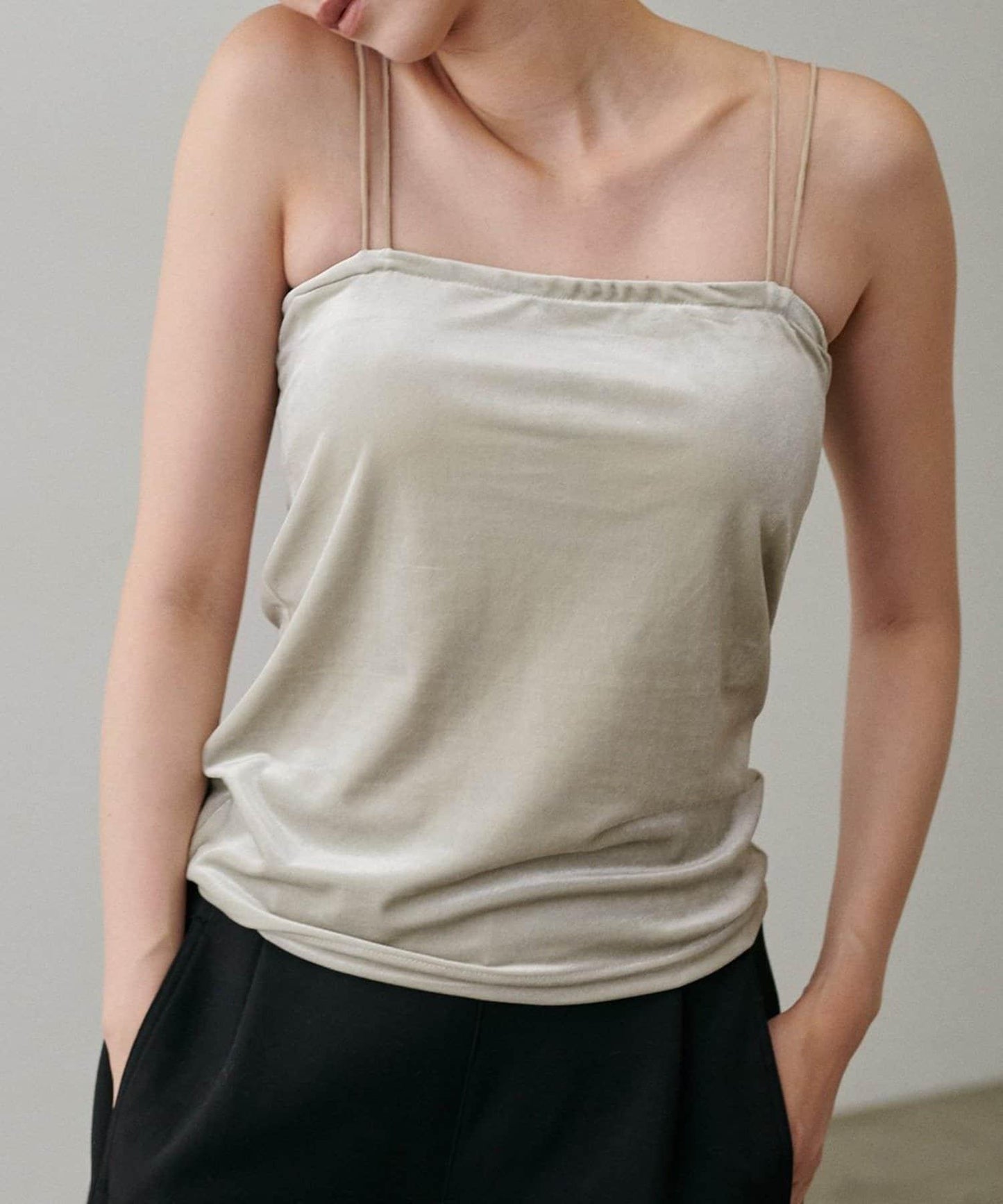 【LARUTA】帶胸墊天鵝絨吊帶背心