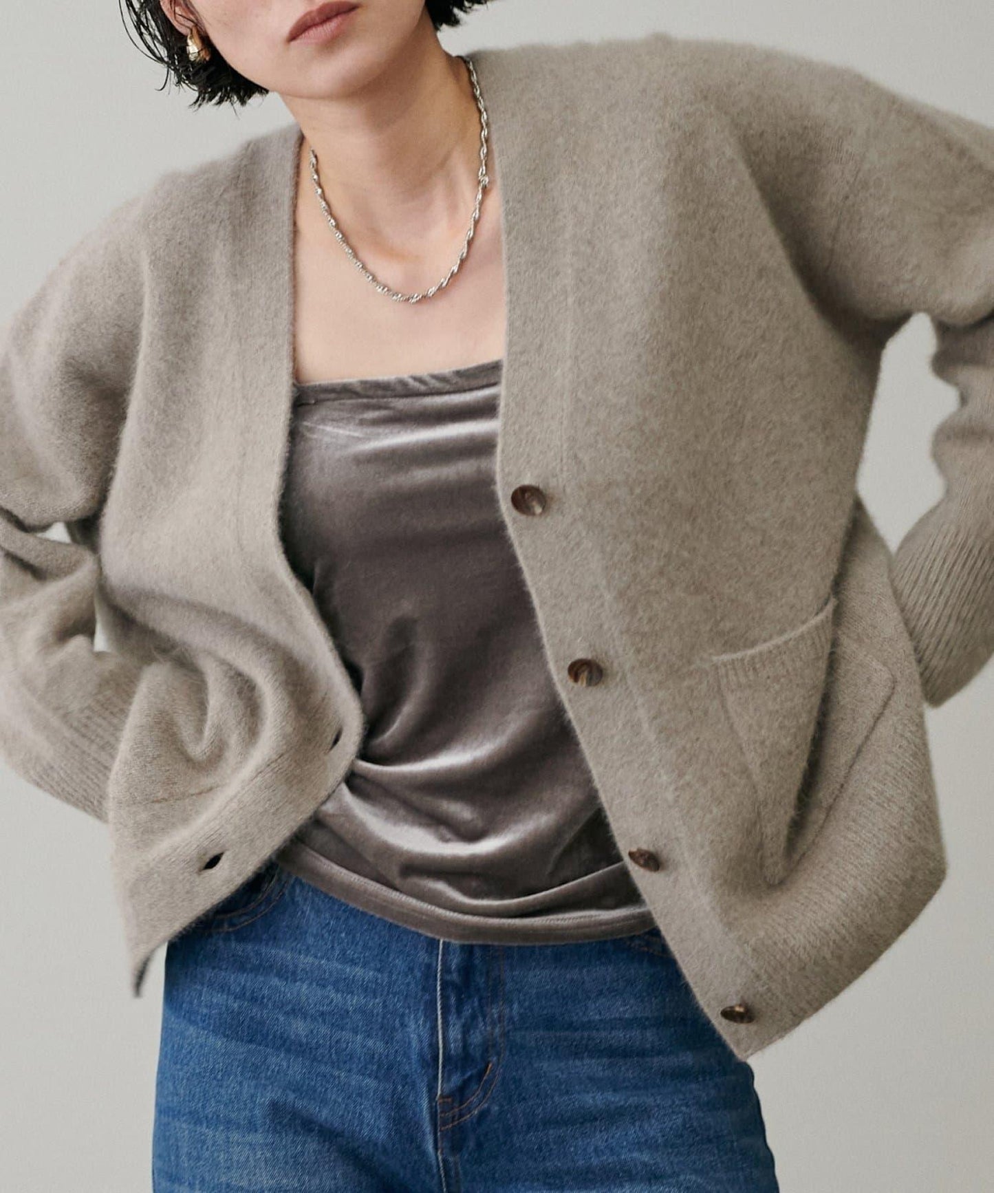 【LARUTA】帶胸墊天鵝絨吊帶背心