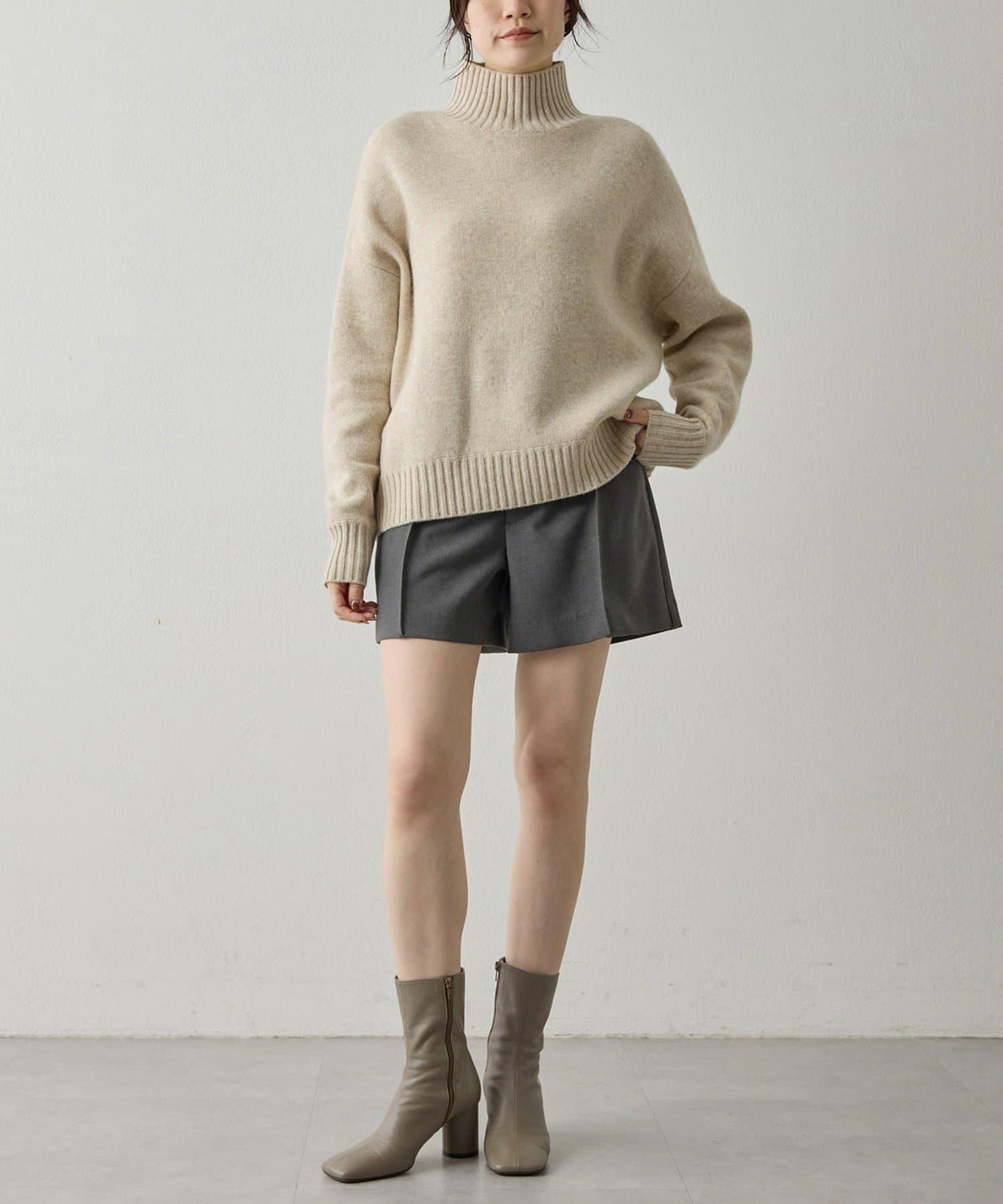 【Drawing Numbers】接結寬鬆高領針織衫